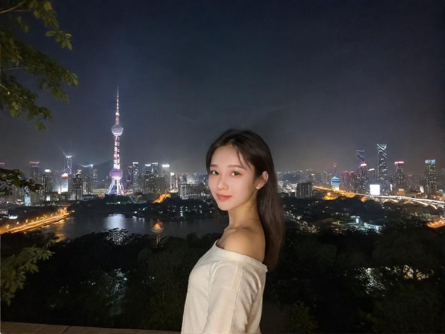 城市夜色下的璀璨灯光